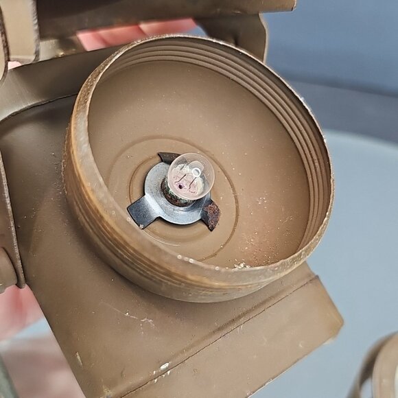 WWII Lamps Electric Co No 1 Black Out Flashlight Lantern Untested London UK - Picture 10 of 13